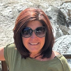 Meet your Posher, Sheila